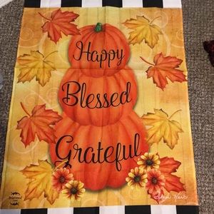 Shari Hart Briarwood yard flag pumpkins NWOT